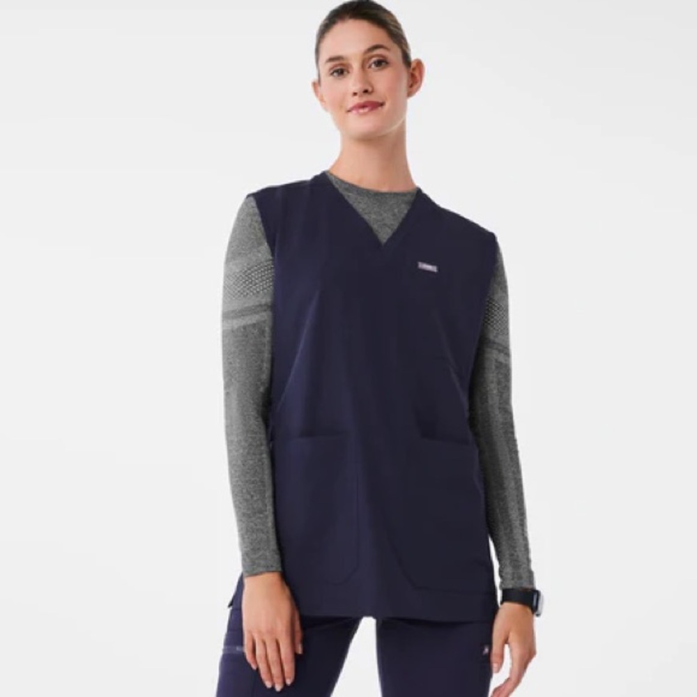 FIGS V Neck FREEx Sleeveless Scrub Smock top, Navy, SZ Small